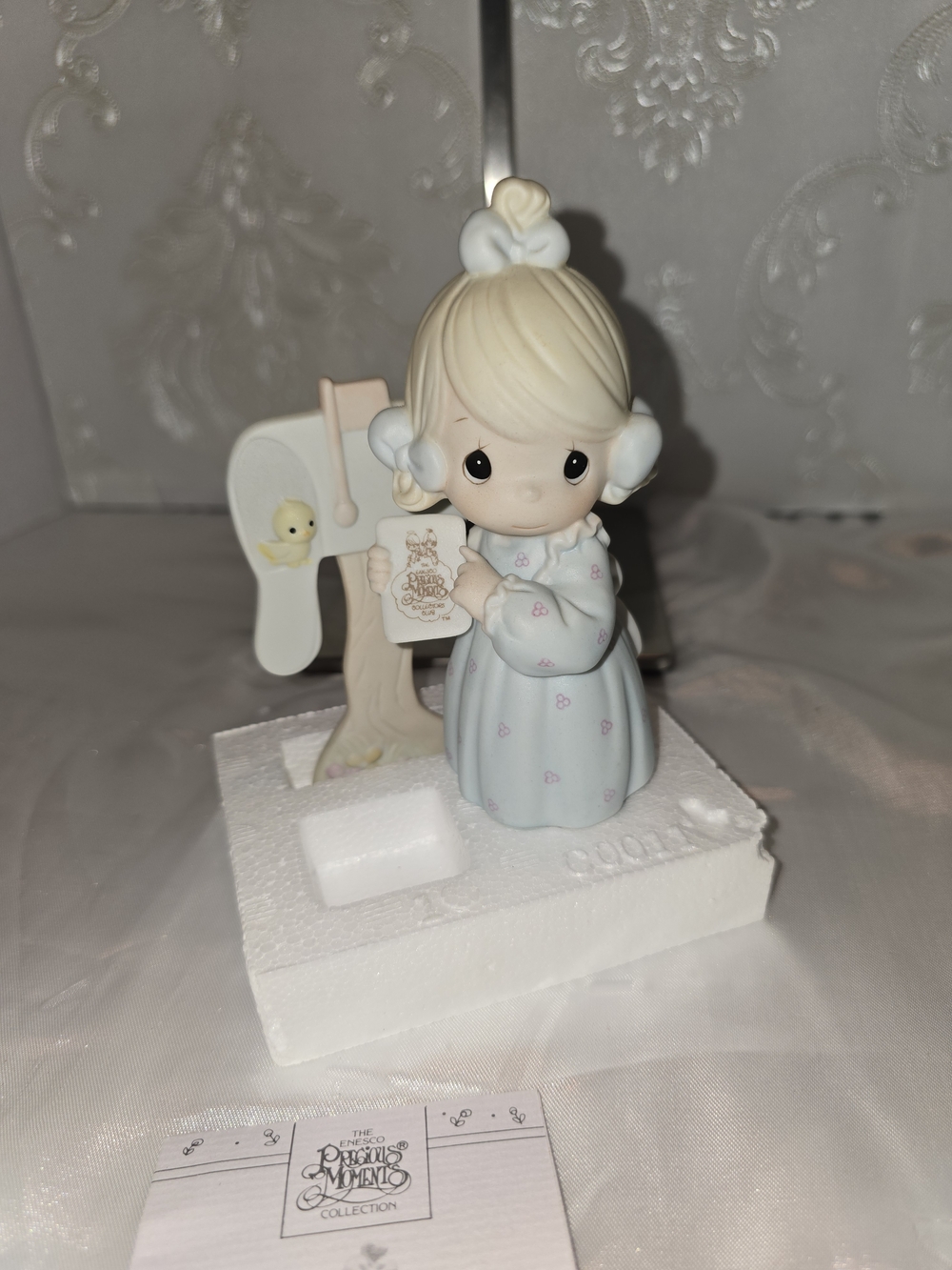 Precious Moments "SHARING THE GOOD NEWS TOGTHER"